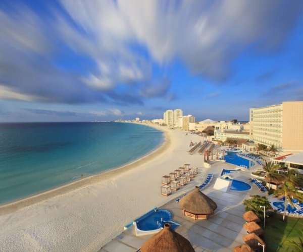 Krystal-Cancun-28