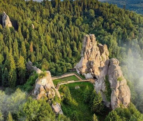 Фортеця Тустань