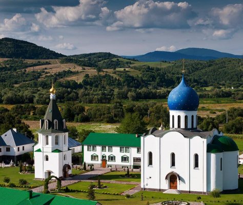 Свято КирилоМефодіївський монастир